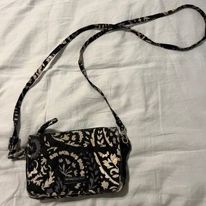 Vera Bradley crossbody purse black and white pattern